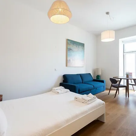 Flh Restauradores Modern Daire *